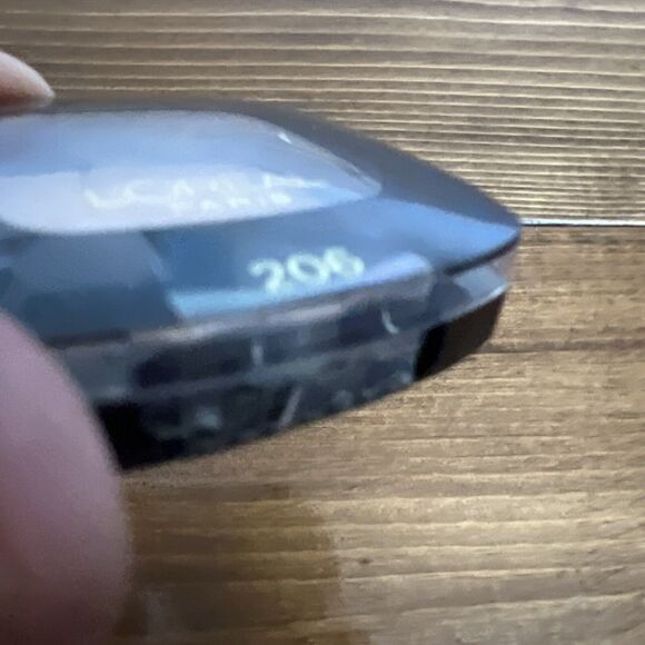 L’Oréal Paris Colour Riche Eyeshadow #206 Mademoiselle Pink 0.12 Oz Sealed New - Picture 5 of 8